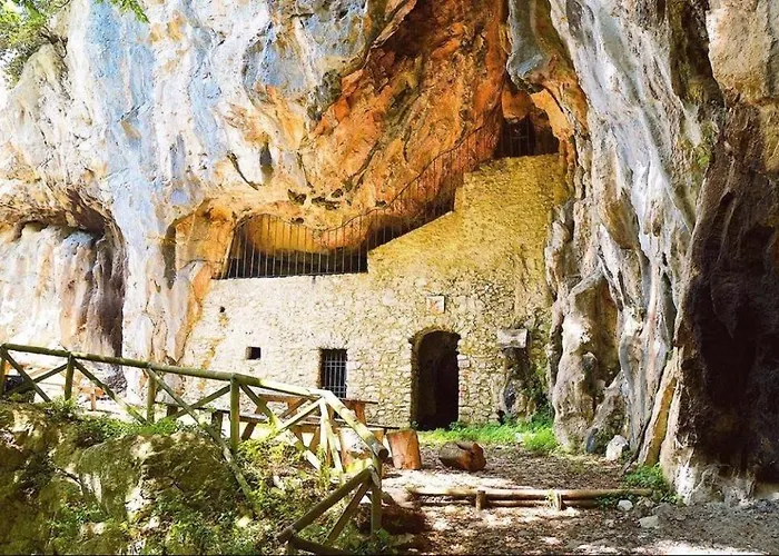 Πανσιόν Il Colle 3*