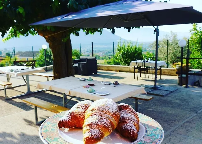 Il Colle Πανσιόν Faicchio